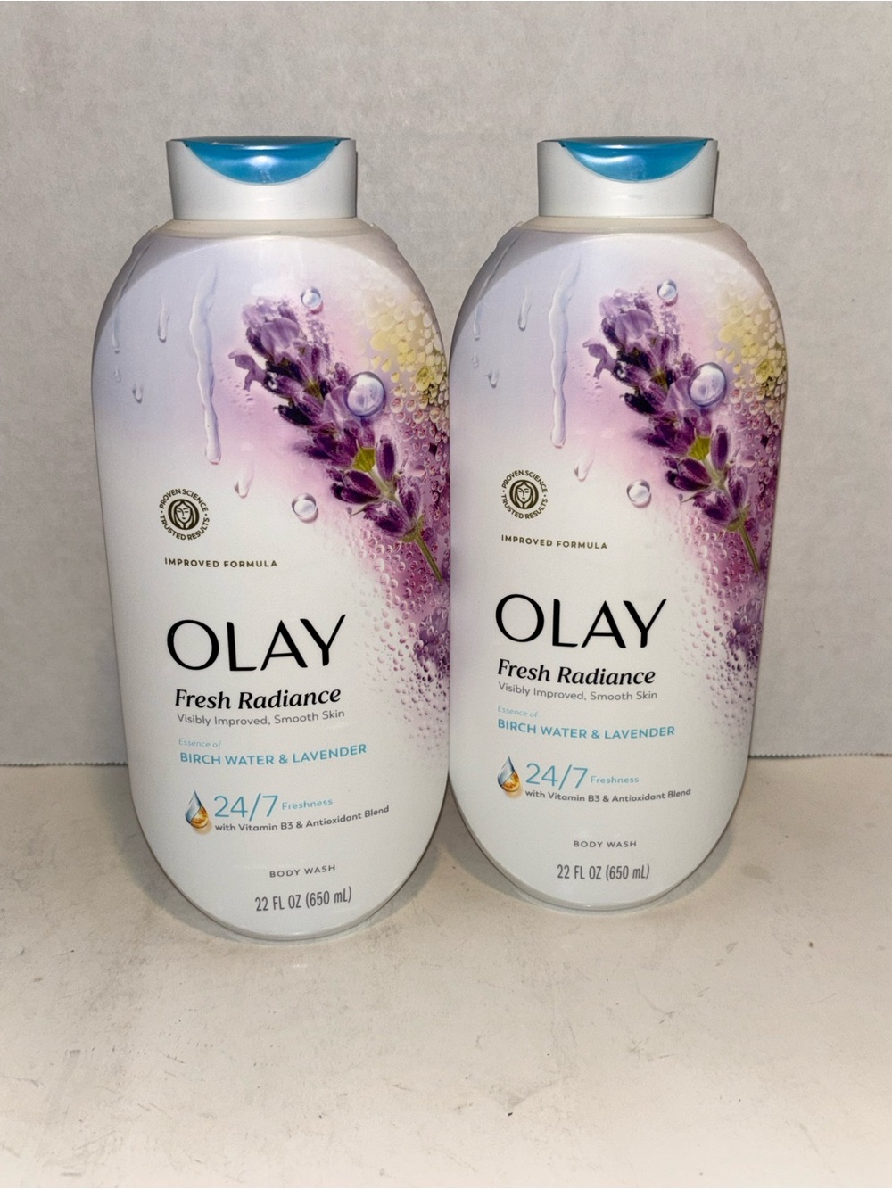 2 OLAY Fresh Radiance Birch Water & Lavender Body Wash - White, Purple, Blue